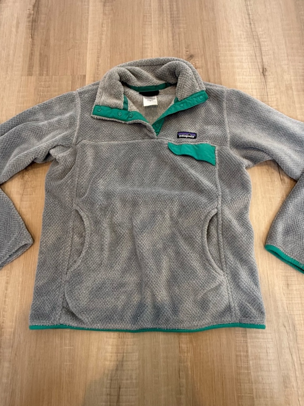 Patagonia Women's Re-Tool Snap-T Fleece Pullover Grey and Teal Size Medium
